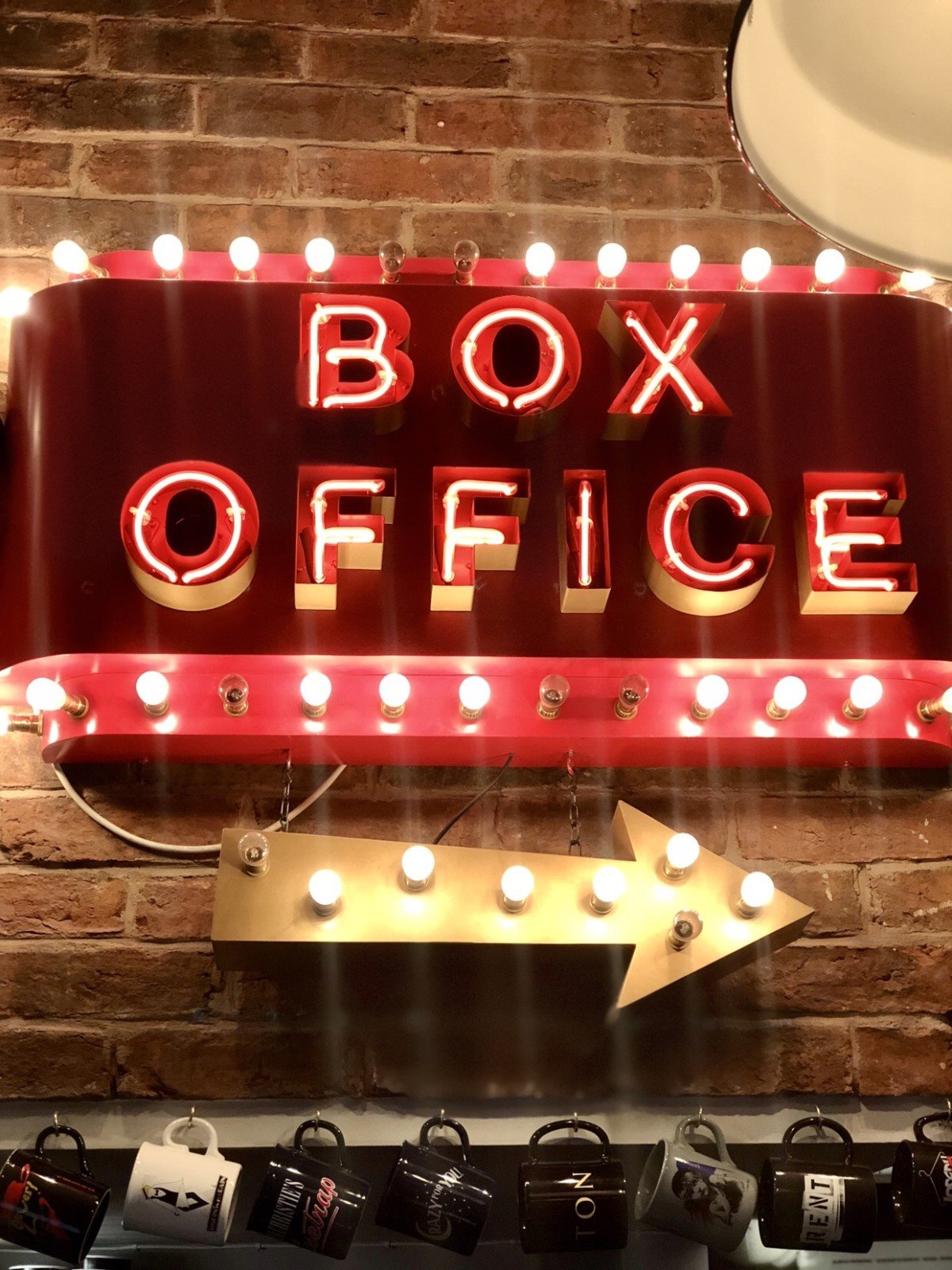 Box office lights How to get cheap theatre tickets in London