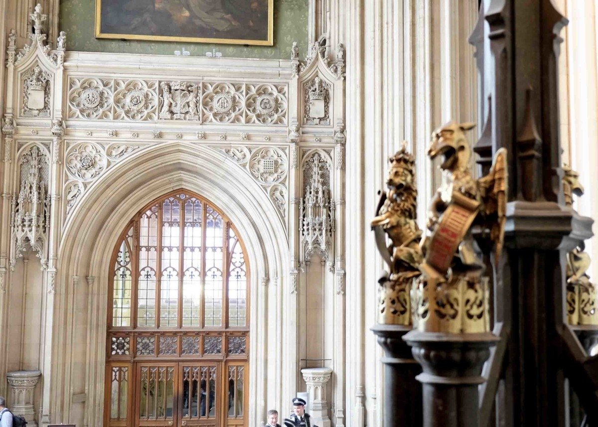 westminster parliament palace tour porch st amazing take chandeliers adorn recoding gothic creatures host sculpture brass memorial angel war which