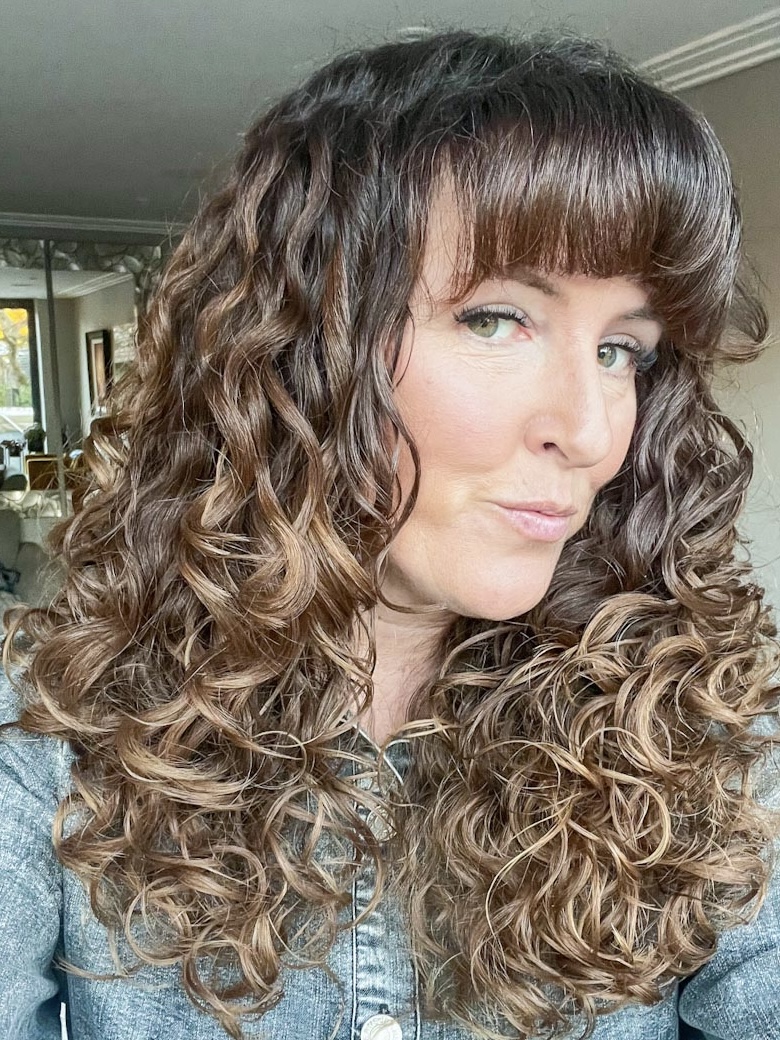 Curly hair in ringlets after it has been scrunched out the crunch SOTC