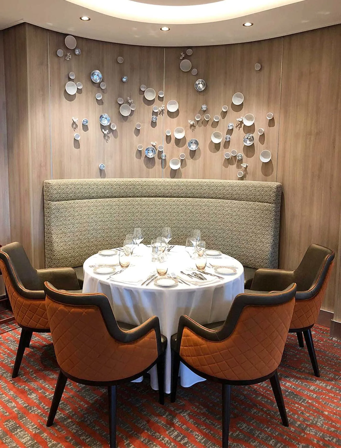 Free main dining room NCL Encore