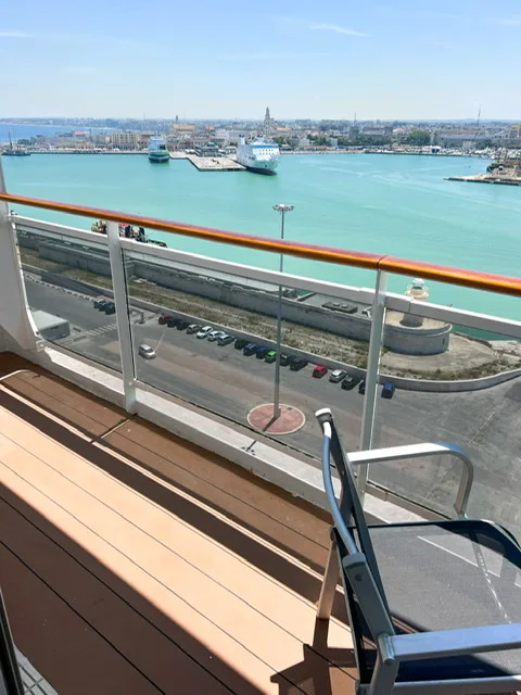 16035 MSC Fantasia Yacht Club Cabin tour balcony