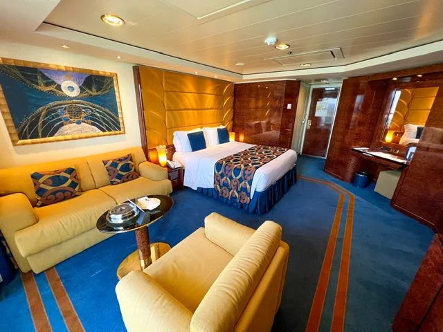 MSC Fantasia Yacht Club Cabin tour