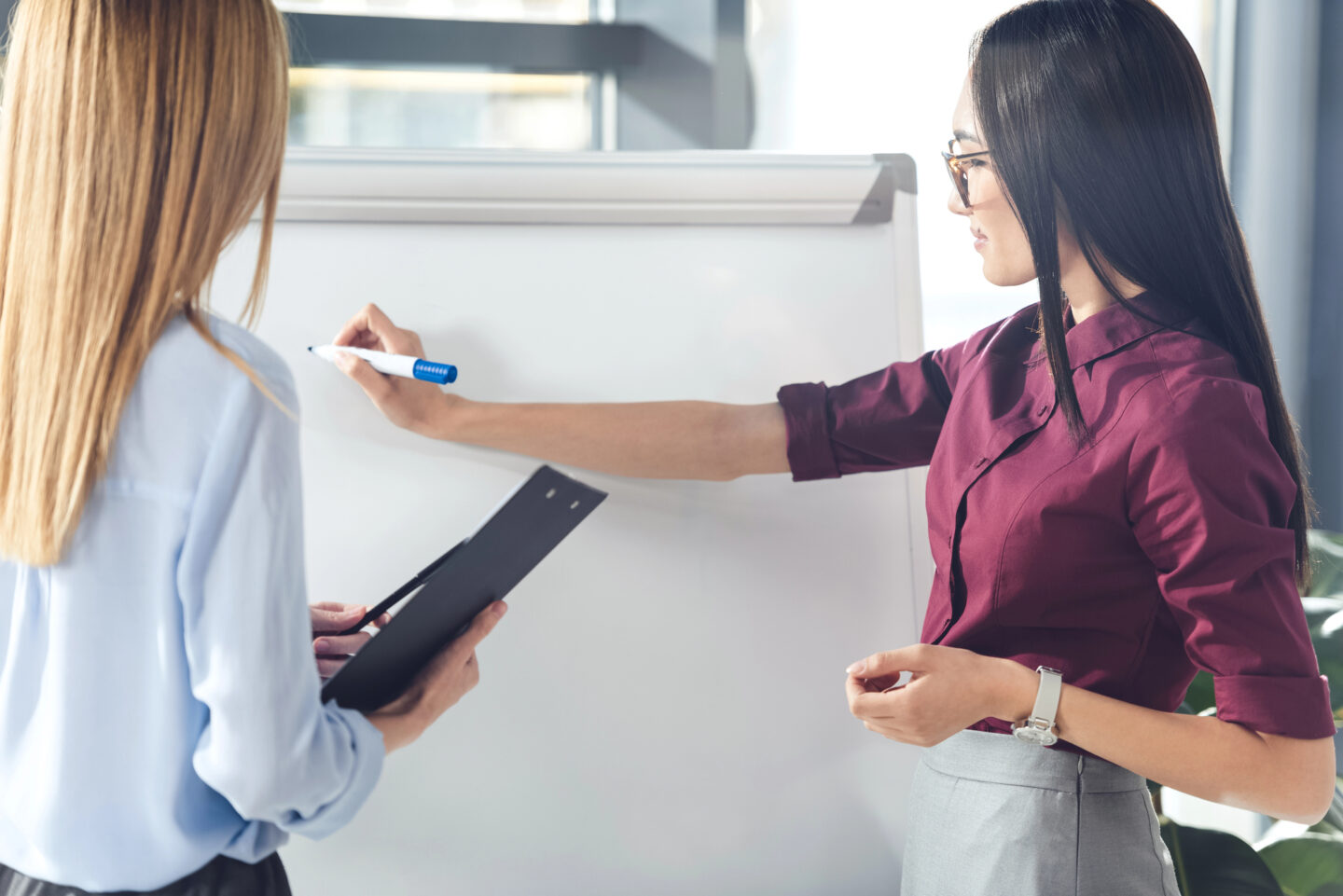 Woman teaching Japanese 