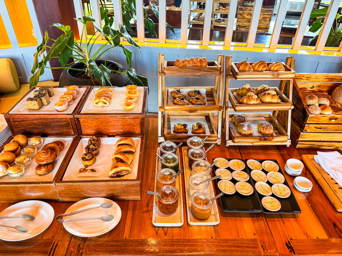 breakfast buffet at the surin