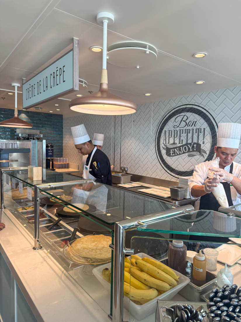 Aquadome market Star of the seas Creme de la crepe