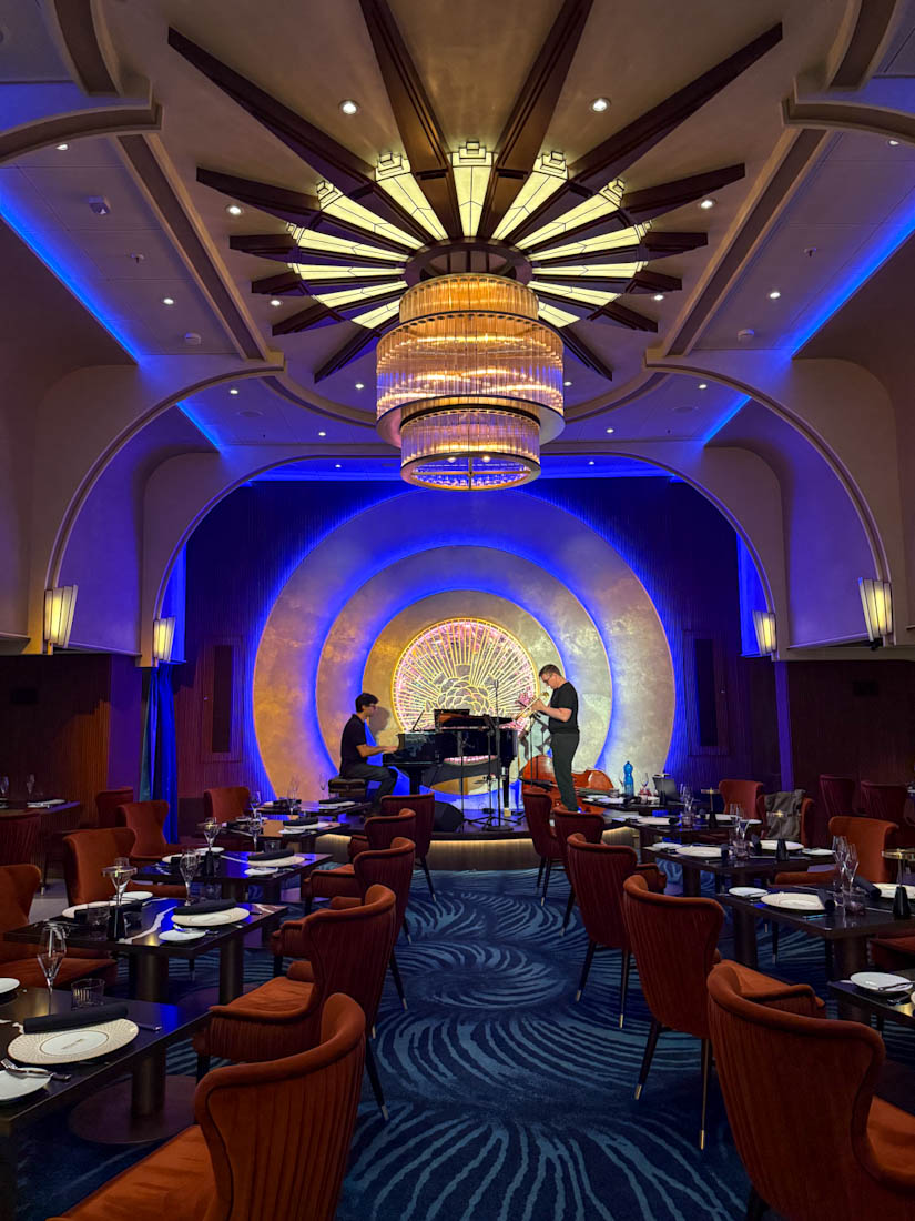 lincoln park Ssupper club star of the seas