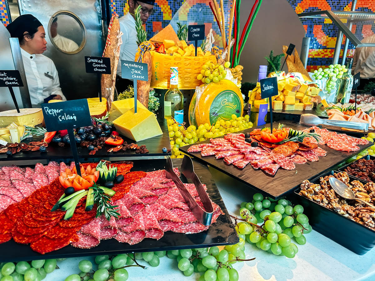 Celebrity-Infinity-Buffet