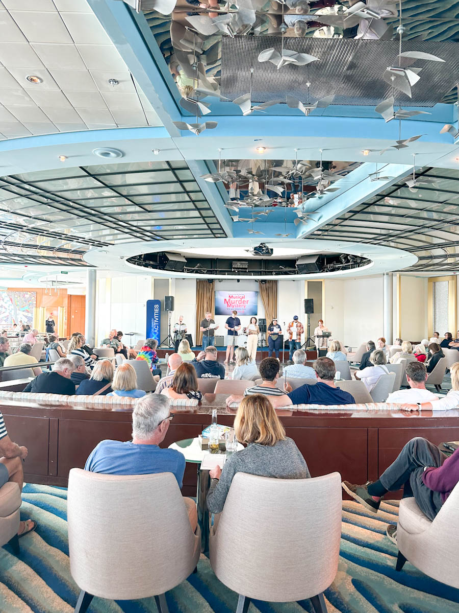 Celebrity-Infinity-Quiz-time-in-Constellation-lounge