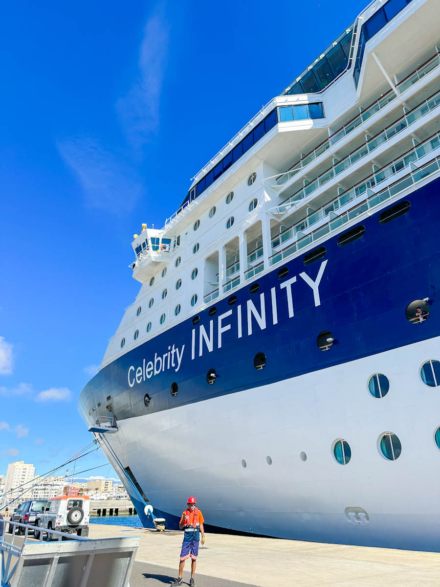Celebrity-Infinity-front-of-ship
